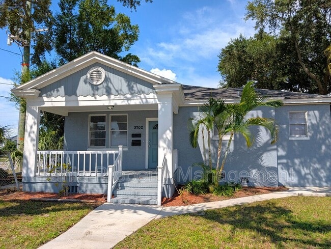 3702 N 12th St Unidad 1