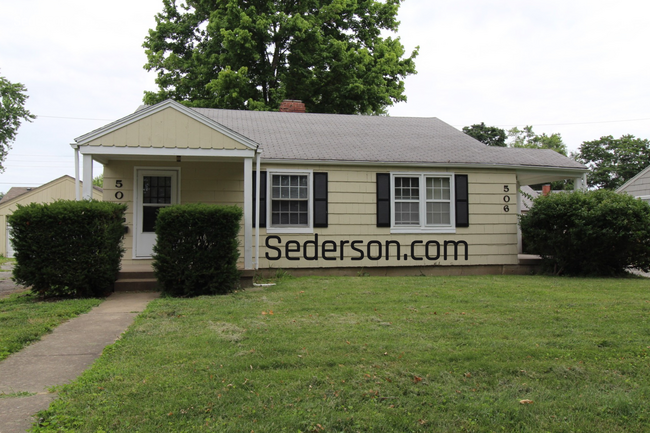 Building Photo - One Bedroom Duplex in North Kansas City