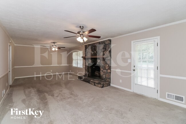 Photo - 2835 Twin Springs Dr