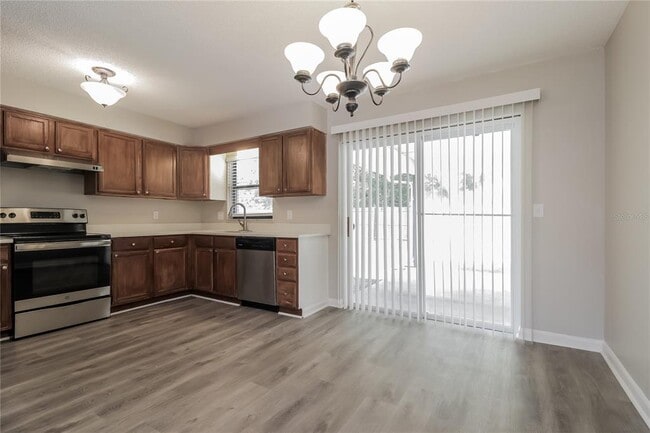 Photo - 1001 Wildwood Blvd