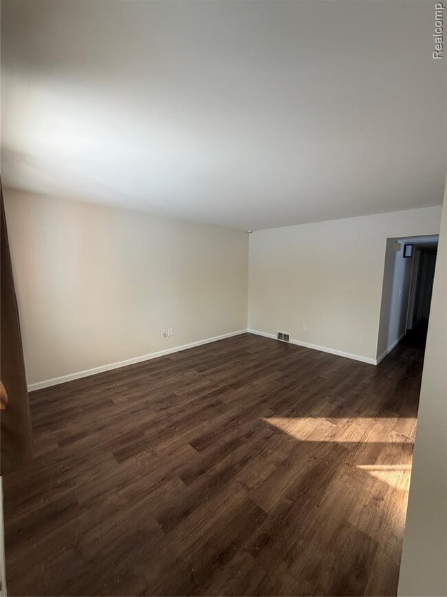 Photo - 21053 St Francis