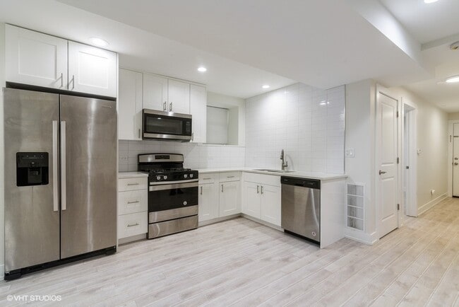 Photo - 1914 W Crystal St