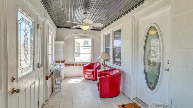 Photo - 32 W Johnson Ave