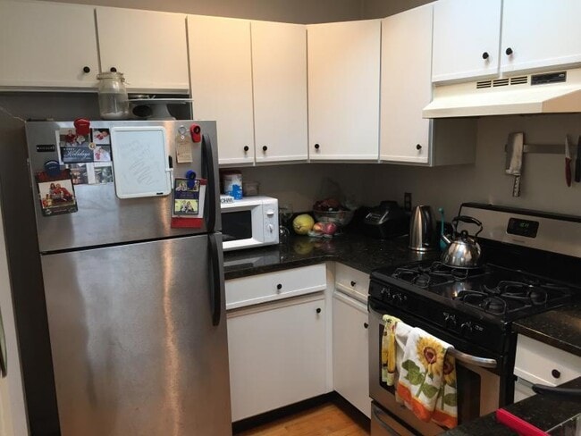 Photo - 449 2nd W St Unit 3