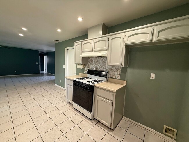 Photo - Cozy 3 bedroom home for rent with Solar panels!