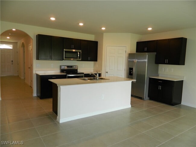 Building Photo - 25118 Doredo Dr Rental