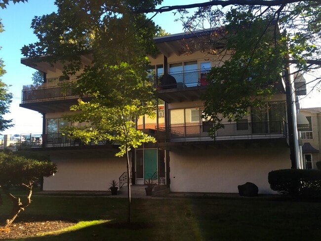Photo - 7446 Franklin St Apartment Unit 2SE