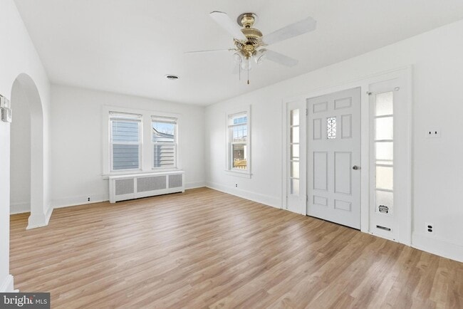 Photo - 140 Maddock Ave