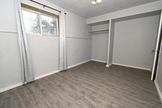 Photo - 1 bedroom in Prince George BC V2L 1N6