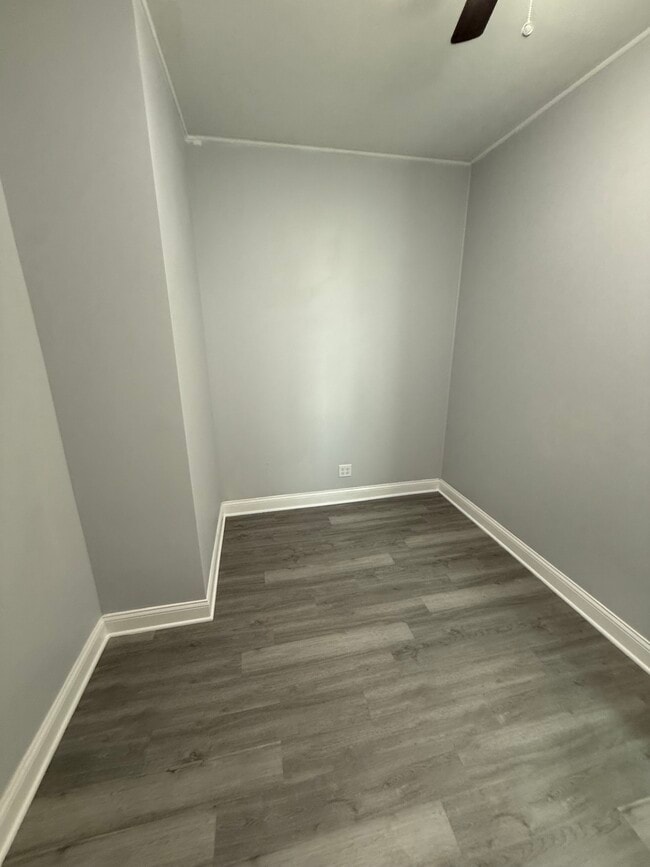 Building Photo - 3807 N Whipple St Rental