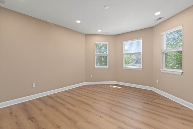 Photo - 1095 McKinstry St Casa