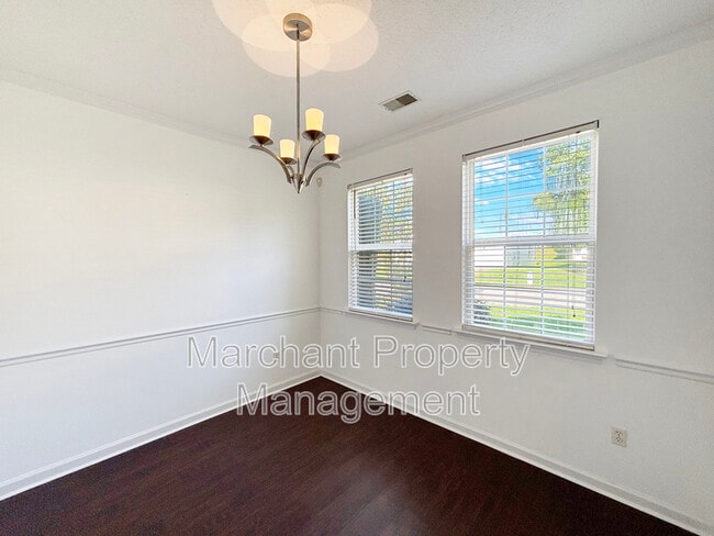 Photo - 1 Appleton Ln