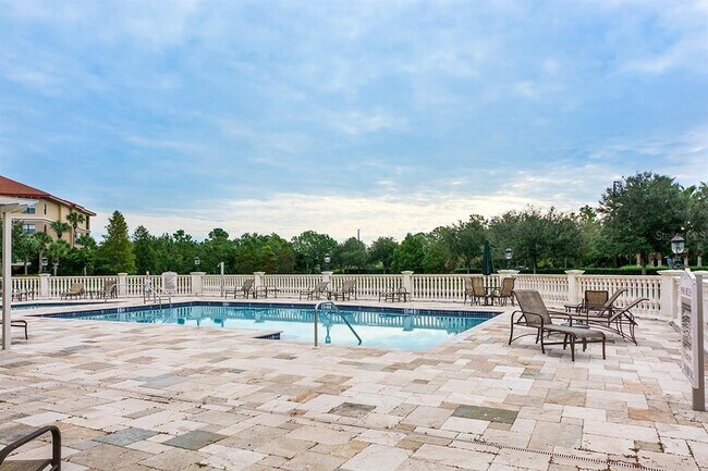 Photo - 7702 Lake Vista Ct Unit 204