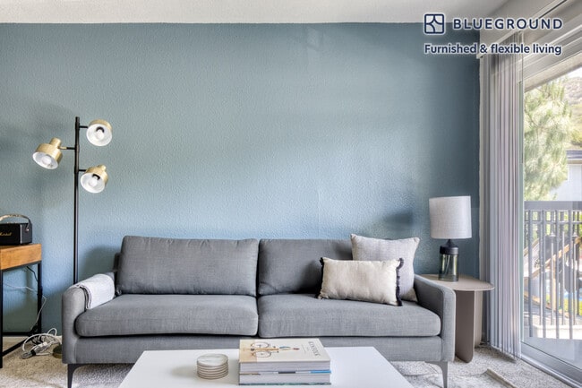 Photo - 3654 Barham Blvd Unidad FL3-ID788