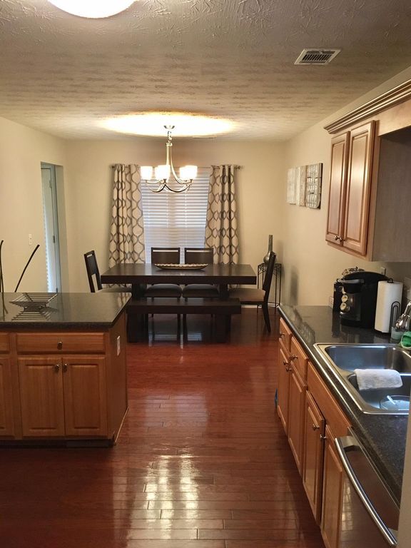 Photo - 1380 Gates Cir SE