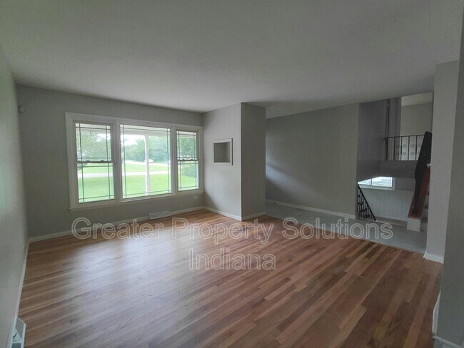 Photo - 8203 Rutledge St