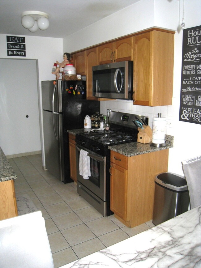 Photo - 187 Pickwick Dr Unit 1A