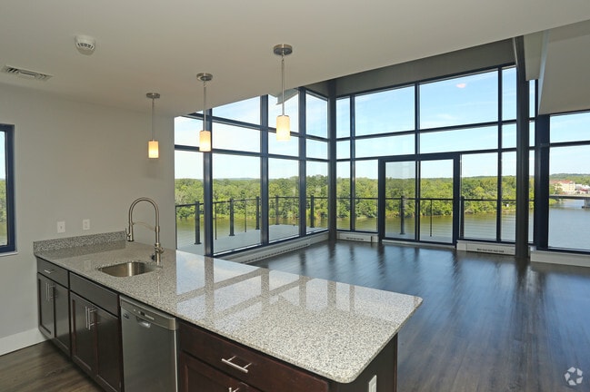 River House Apartments