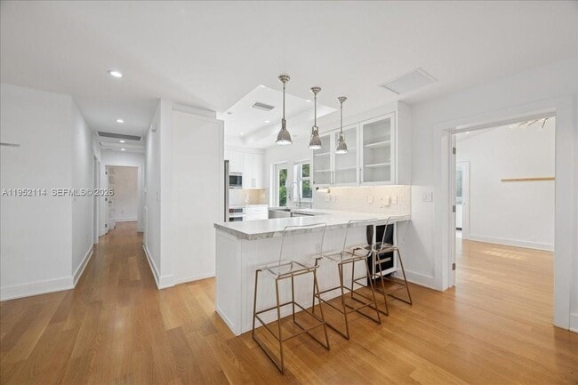 Photo - 2910 Calusa St