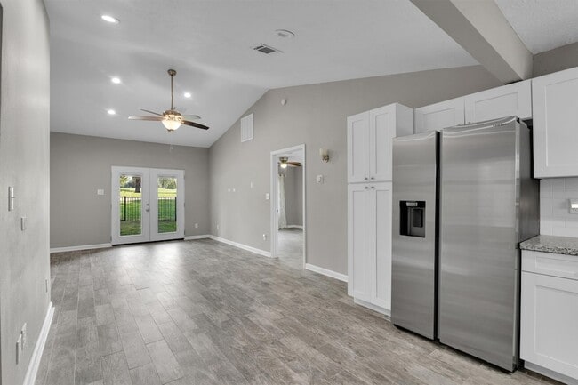 Photo - 3539 Balboa Cir