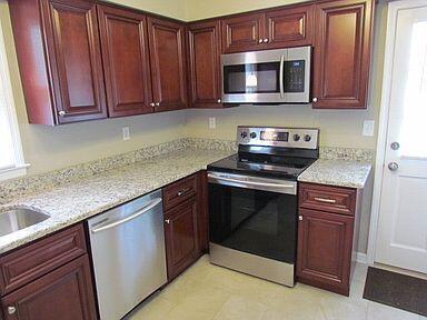 Photo - 2948a Candlelight Way