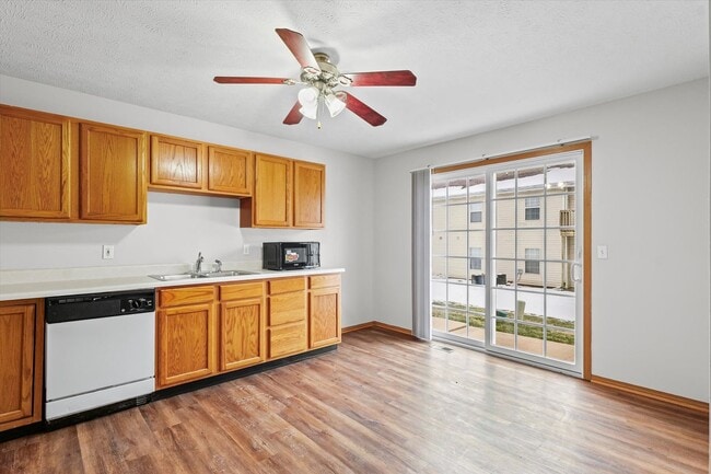 Photo - 224 Crossing Dr