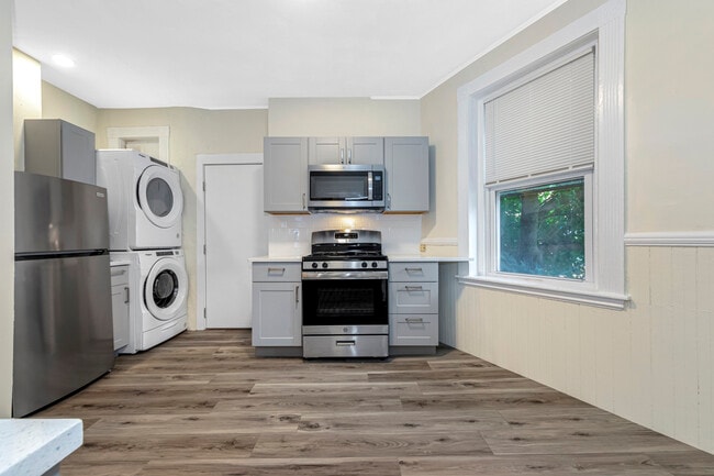 Photo - 46 Brackett St Unit 2