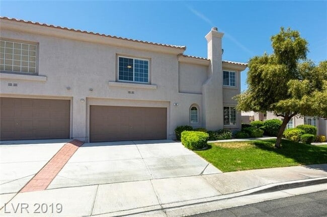 Building Photo - Charming 3-Bedroom Henderson Townhome