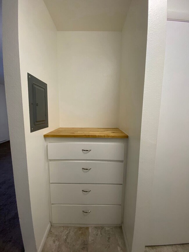 Photo - FREE ELECTRIC SCOOTER & NO APPLICATION FEE Unit 105