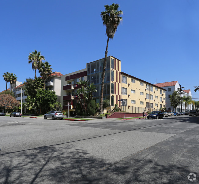 Building Photo - 464 S. Berendo St. Rental