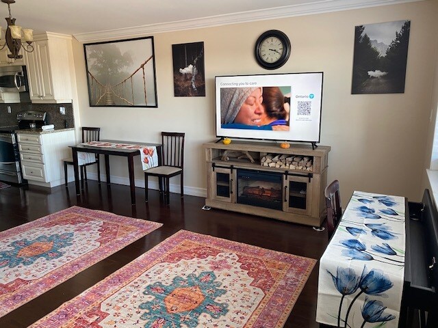 Photo - 5176 Dundas St W Unit A