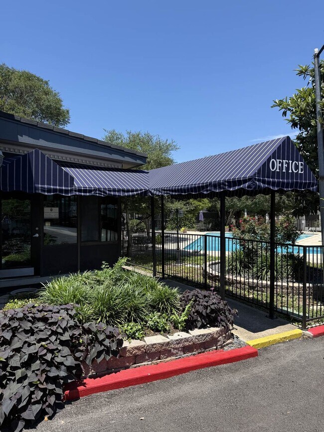Leasing Office