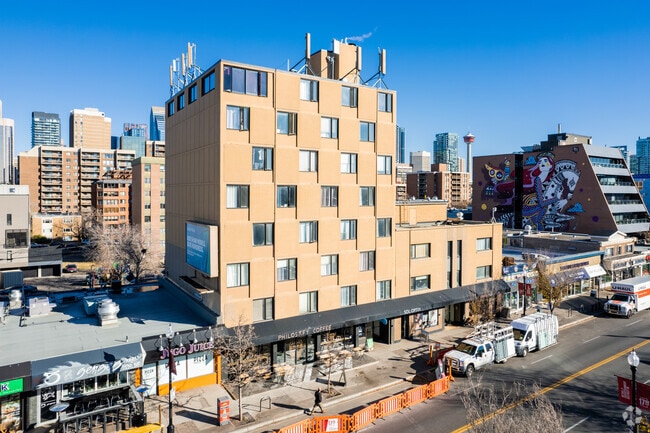 Building Photo - The Ambassador