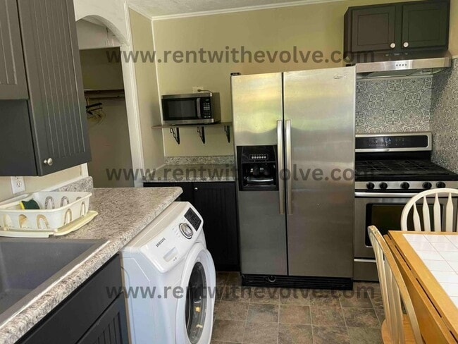 Photo - 1502 Illinois St