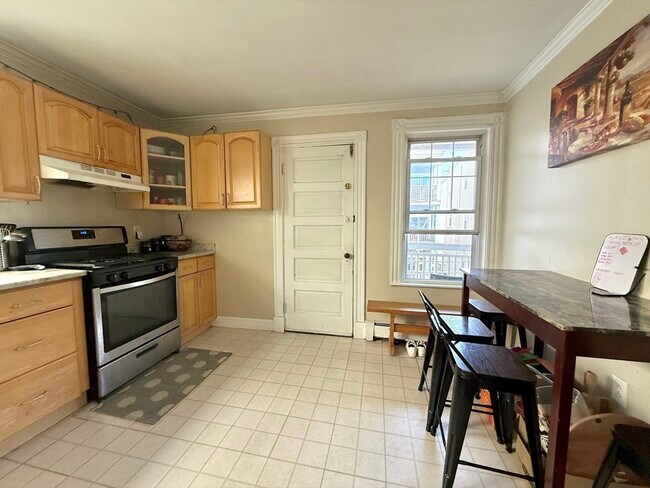 Photo - 19 Howell St Unit 2A