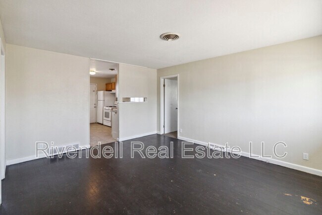 Photo - 1127 Xenia St