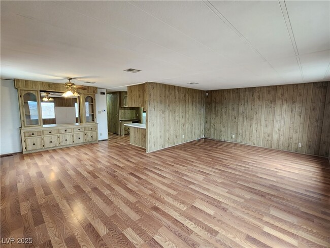 Building Photo - 1111 Hardy Ln Rental