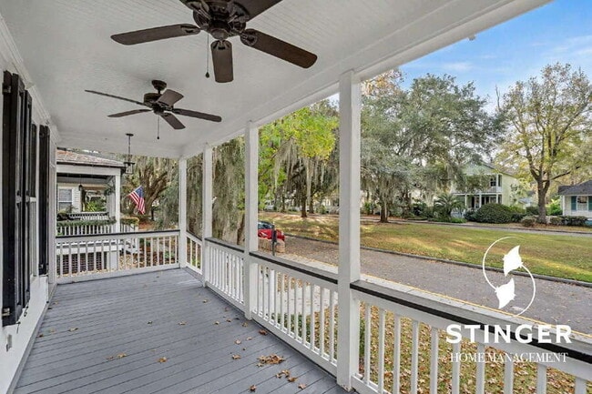 Photo - 2677 Broad St