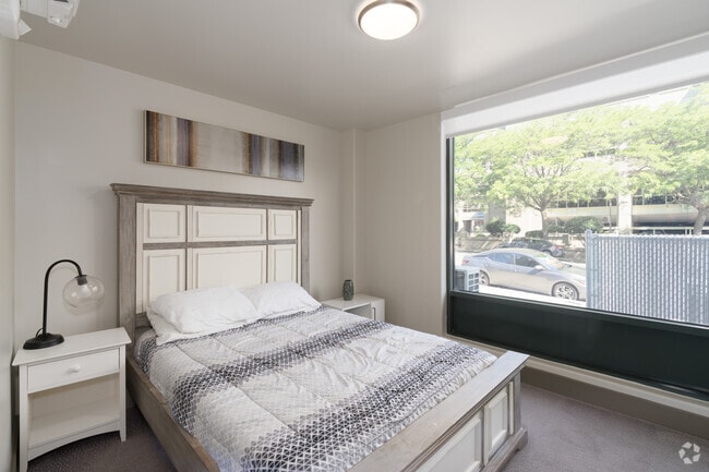 1BR, 1BA - 1109SF - Bedroom