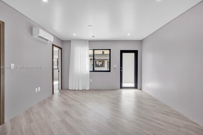 Photo - 8931 NE 2nd Ave Unit S4