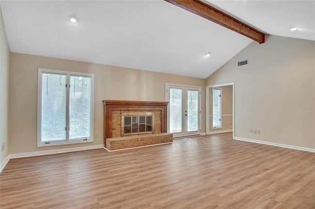 Photo - 2052 Old Forge Way