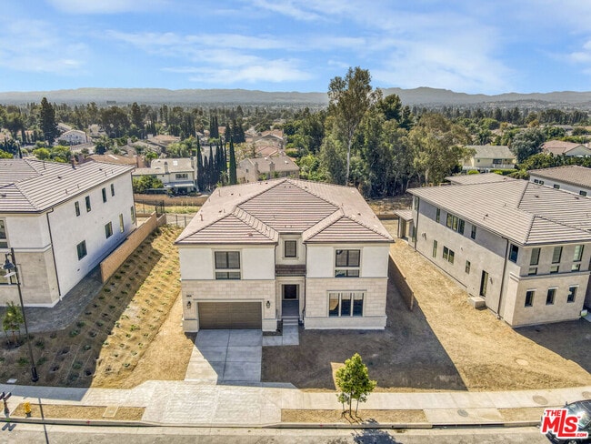 20534 Edgewood Ct