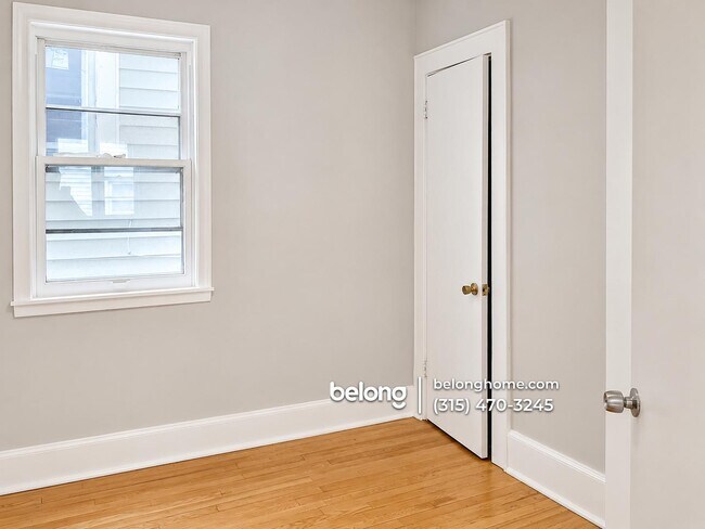 Photo - 733 E Laurel St Unit 1