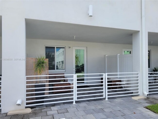 Photo - 6401 NW 103rd Pl Unit 105