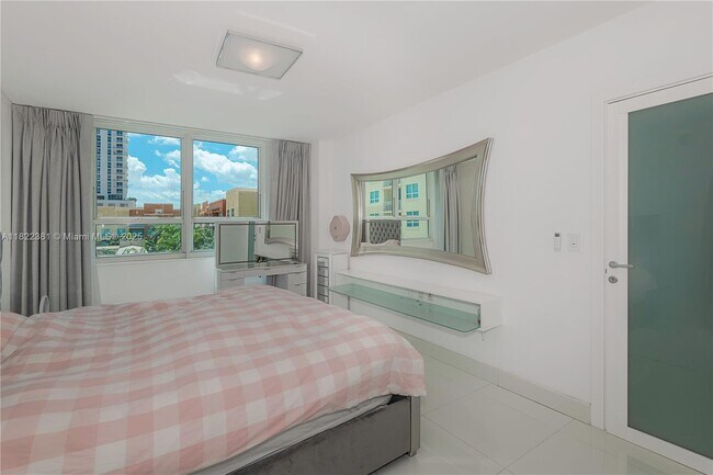 Photo - 2000 N Bayshore Dr Unit 617
