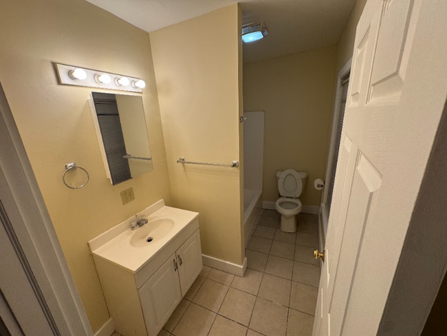 Photo - 7 Second St Unit 2