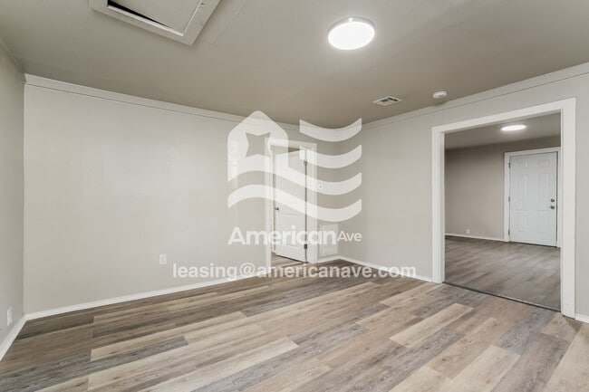 Photo - 910 N Franklin Ave