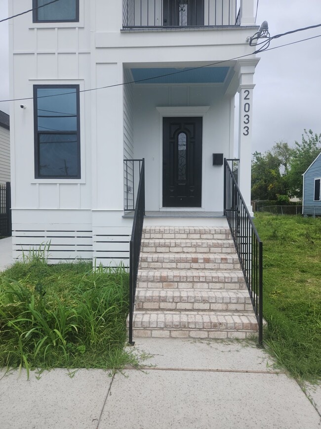 Photo - 2033 Conti St