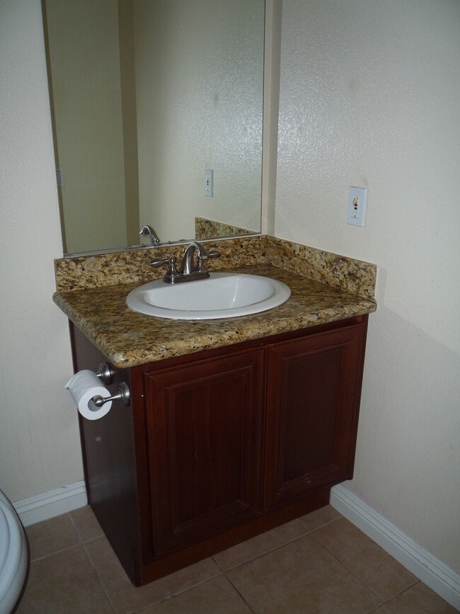 Photo - Beautiful Condo For Rent Near in Linda Vista