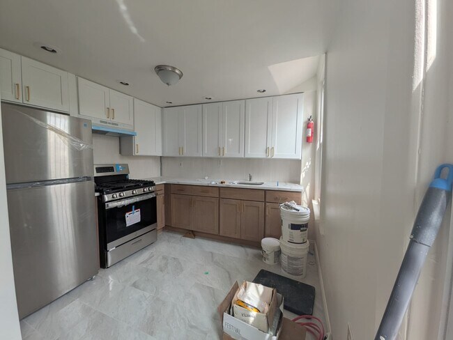 Photo - 26 Vineyard Ave Unit Duplex